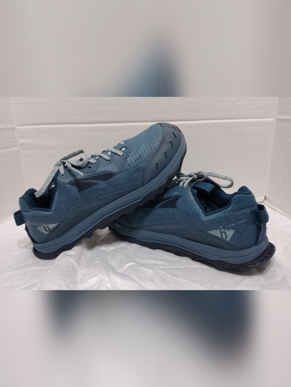 Altra Lone peak 6, Trail Runner, Women # 10.5 US - Picture 5 of 10